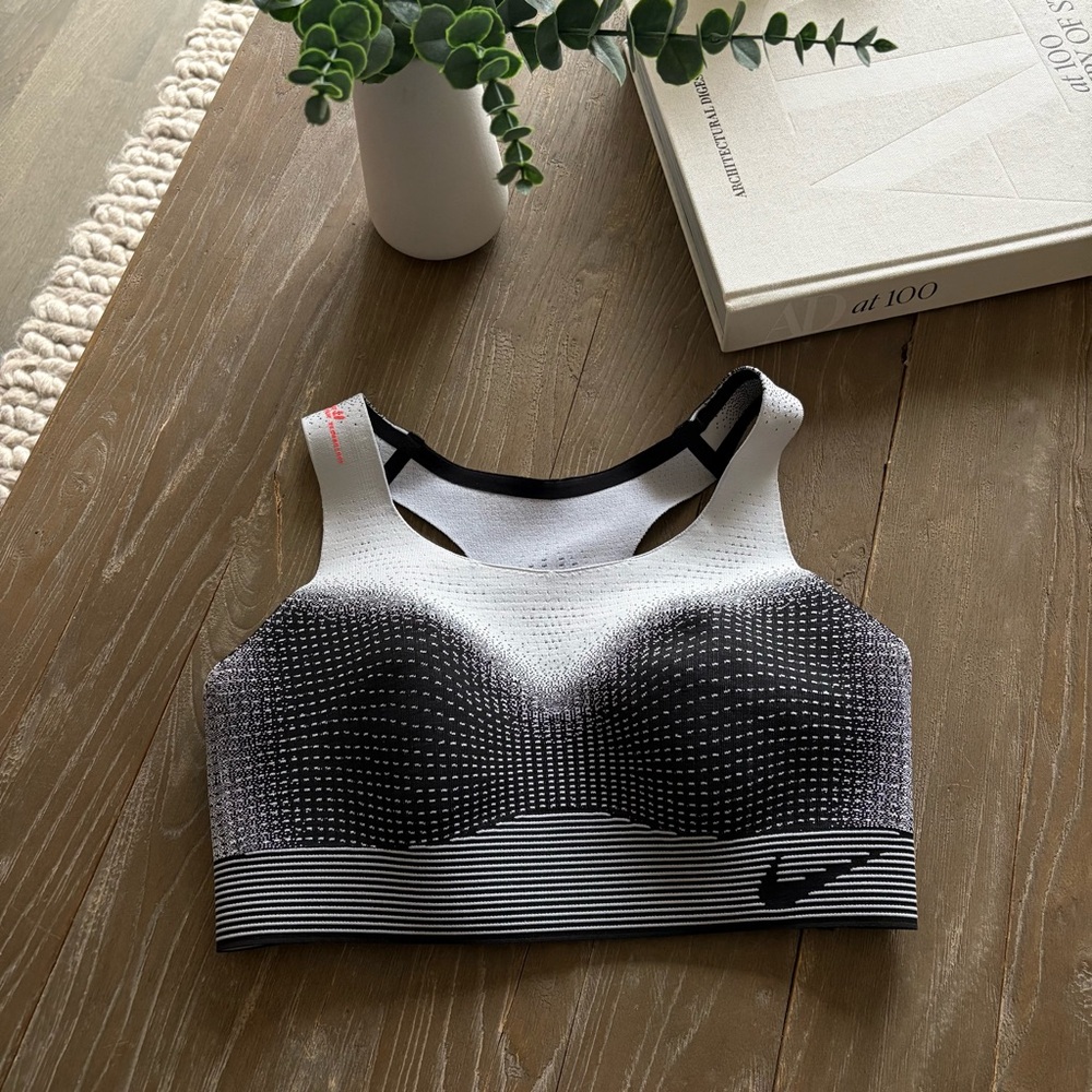 Nike Women's Black and White Sports Bra